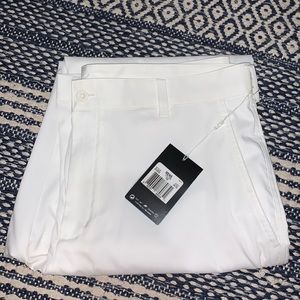 NWT Men’s Nike Golf Pants 34-32